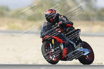 media/Dec-01-2025-Moto Forza (Mon) [[2daa91e15f]]/2-Intermediate Group/Session 3 (Turn 3)/